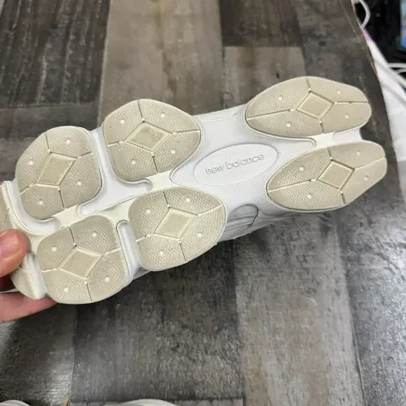 New Balance 9060 Reflection (GS) GC9060LL Women’s Size 6 White Shoes - Picture 8 of 16